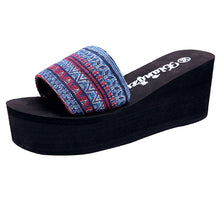Load image into Gallery viewer, Blue and Purple Detailed Slippers