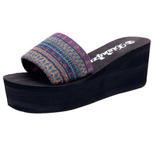 Load image into Gallery viewer, Blue and Purple Detailed Slippers